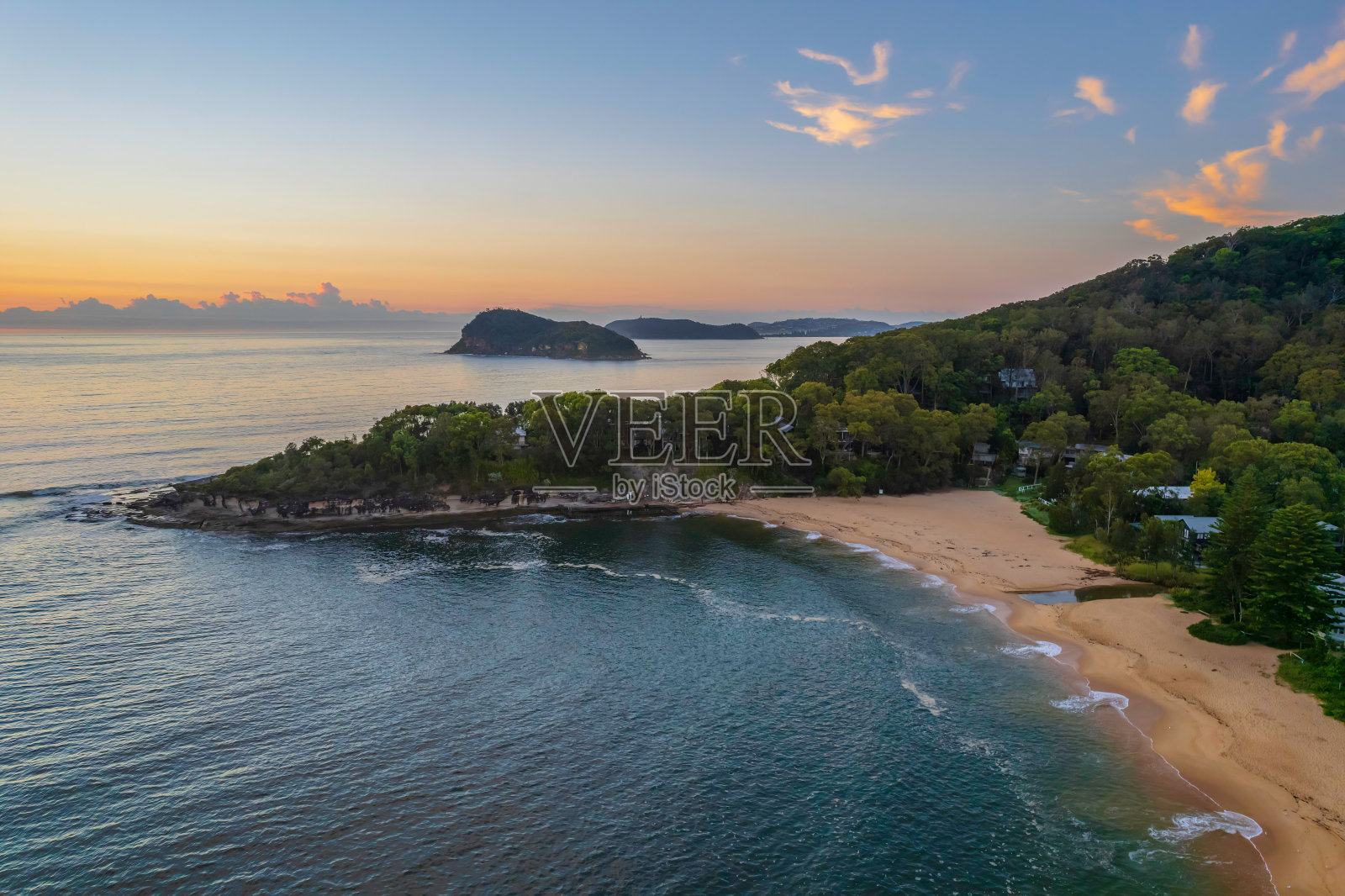 天空晴朗的空中日出海景照片摄影图片