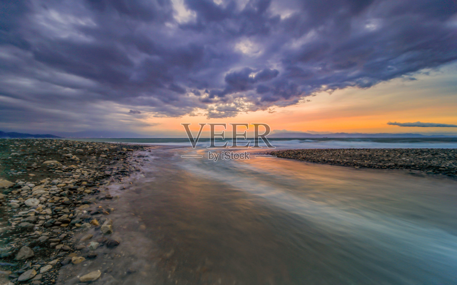 清晨美丽的海景，照片摄影图片