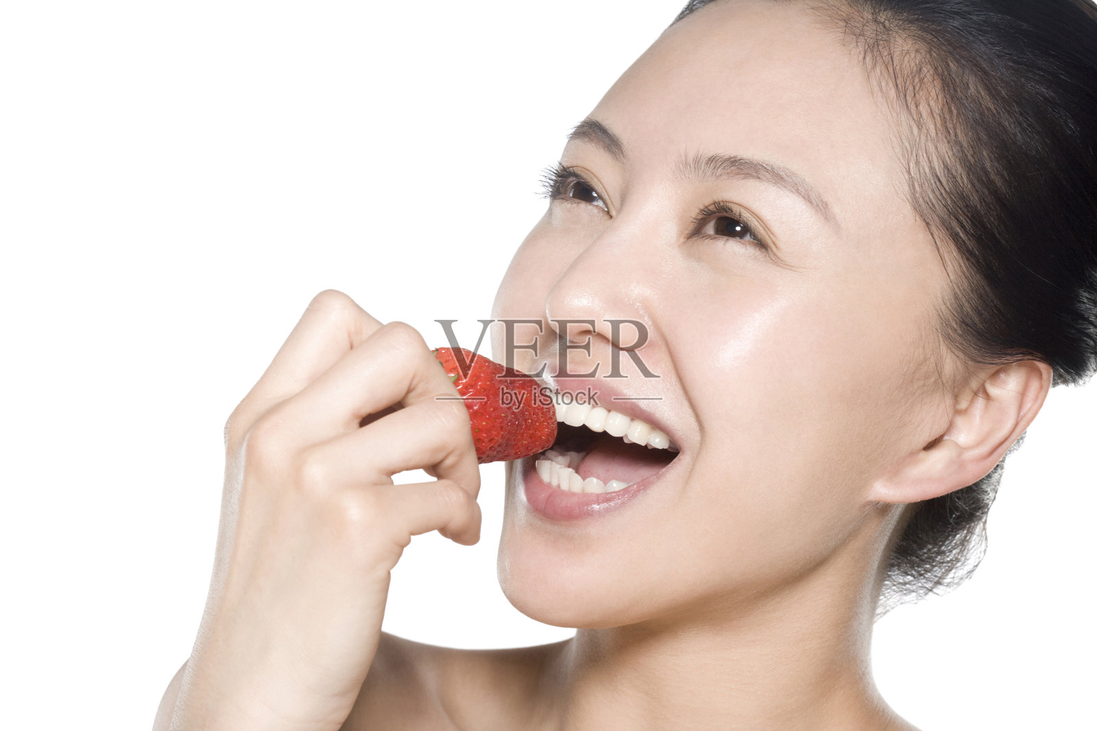 美女吃草莓照片摄影图片