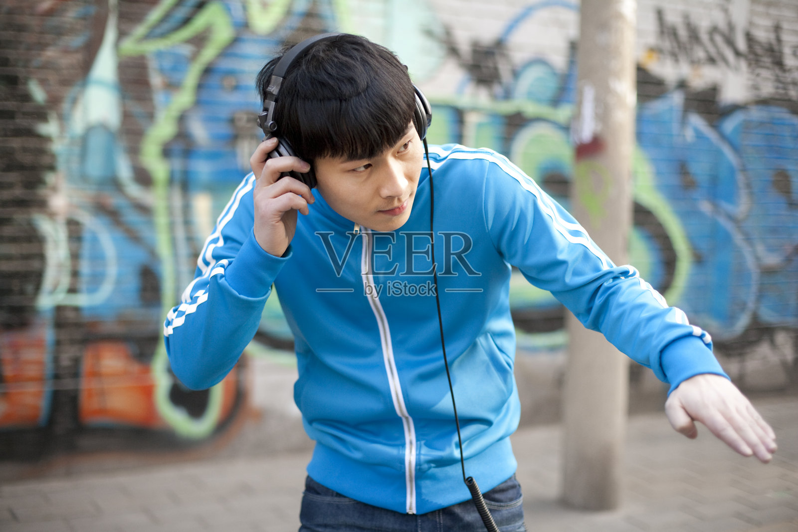 时尚Hip-hop青年照片摄影图片