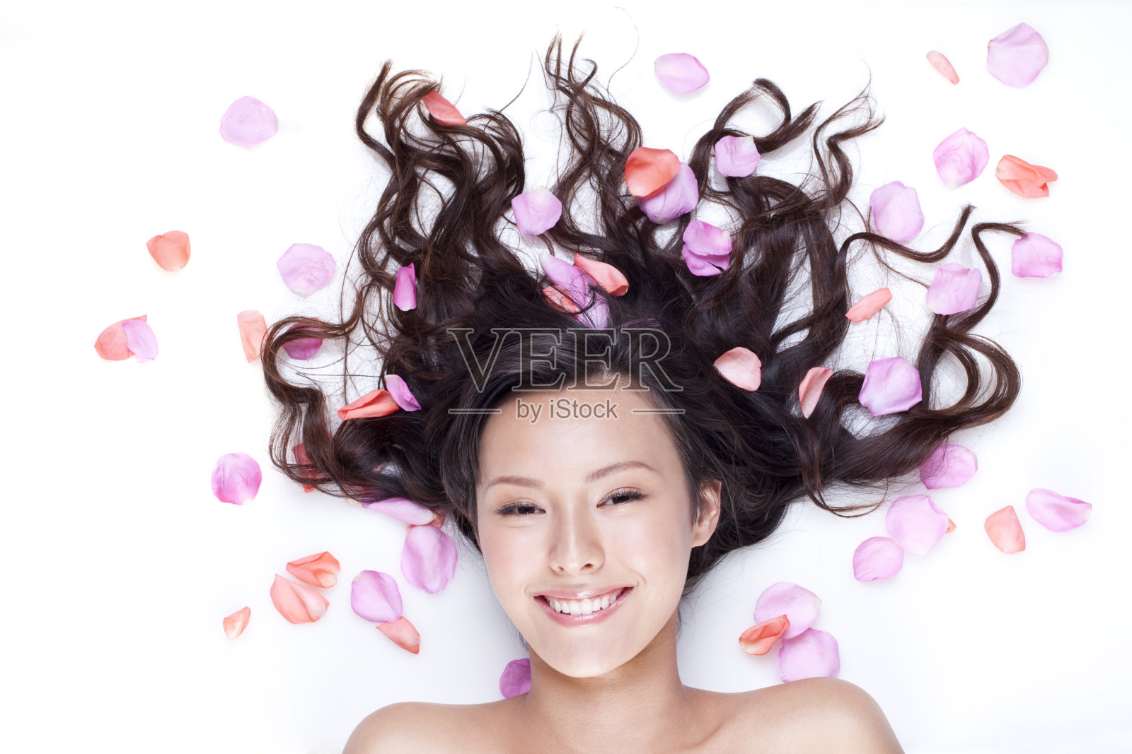 美女和鲜花照片摄影图片