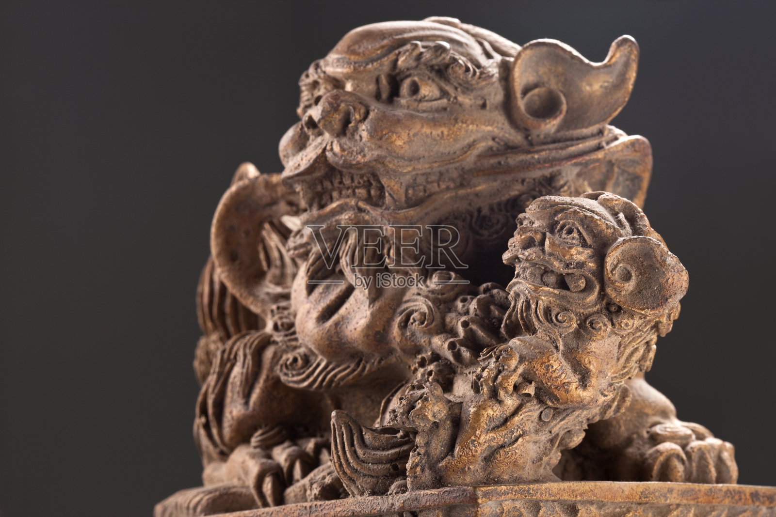 狮子雕塑照片摄影图片