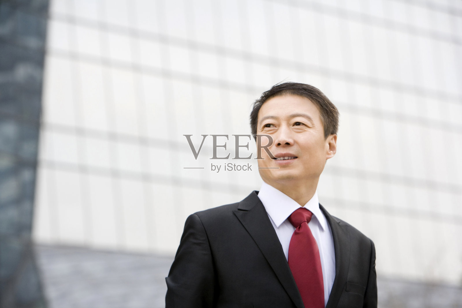 中年商务男士肖像照片摄影图片