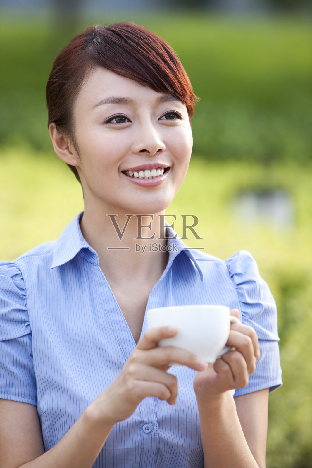 商务人士喝咖啡照片摄影图片