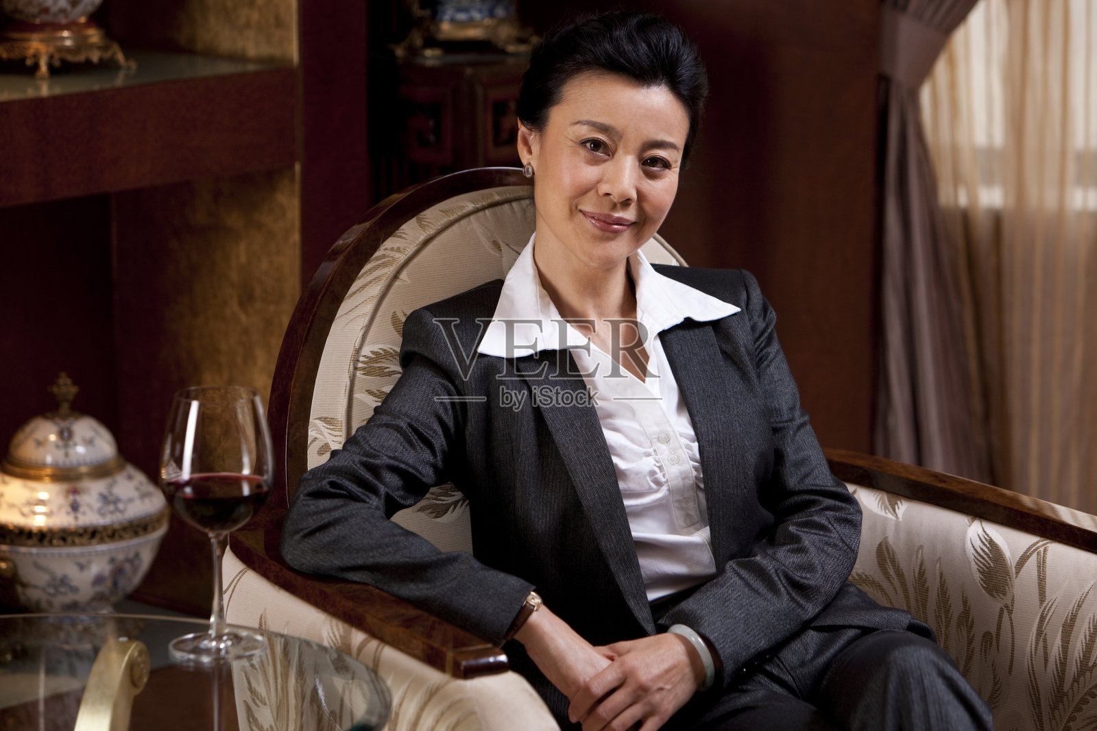 成功商务女士肖像照片摄影图片