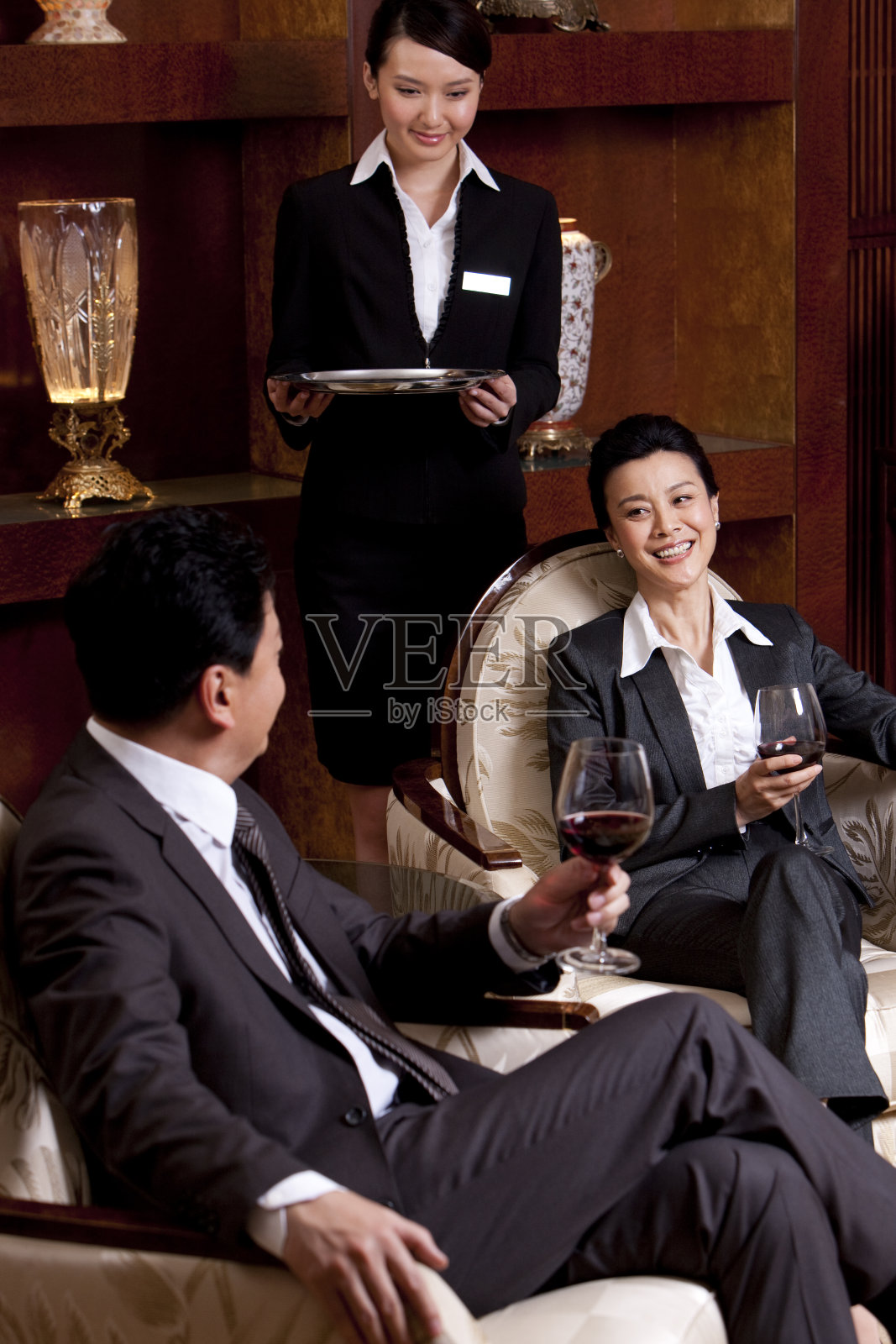 高端商务人士会谈照片摄影图片