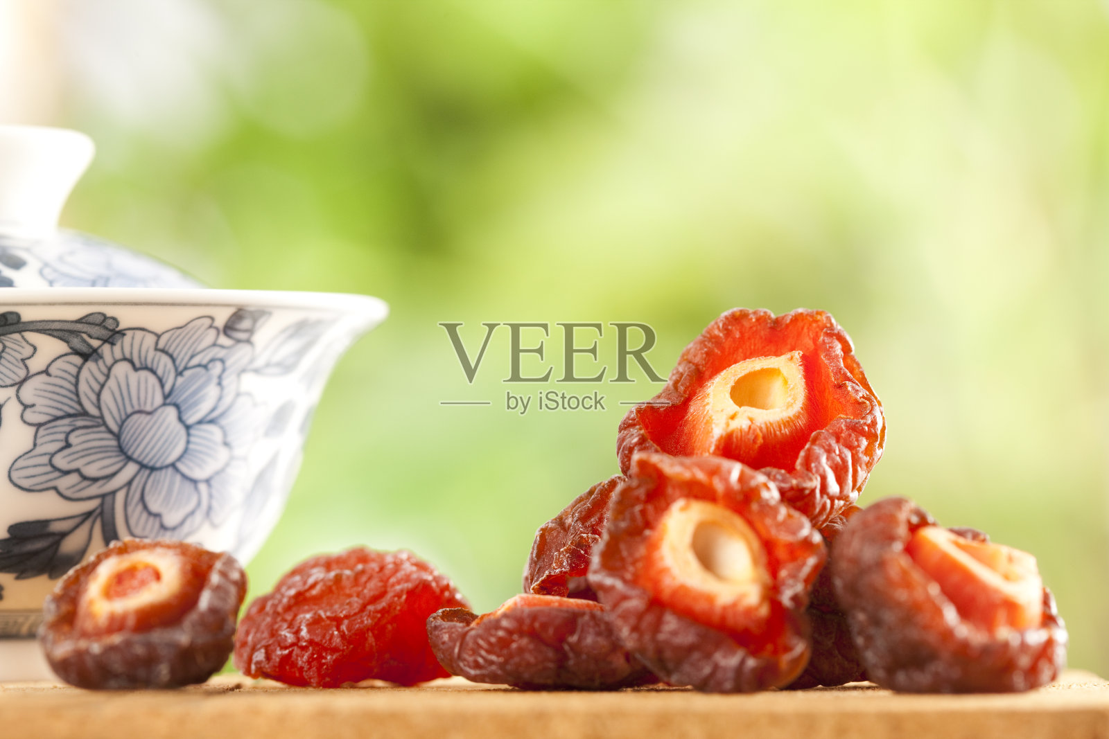 话梅与茶照片摄影图片