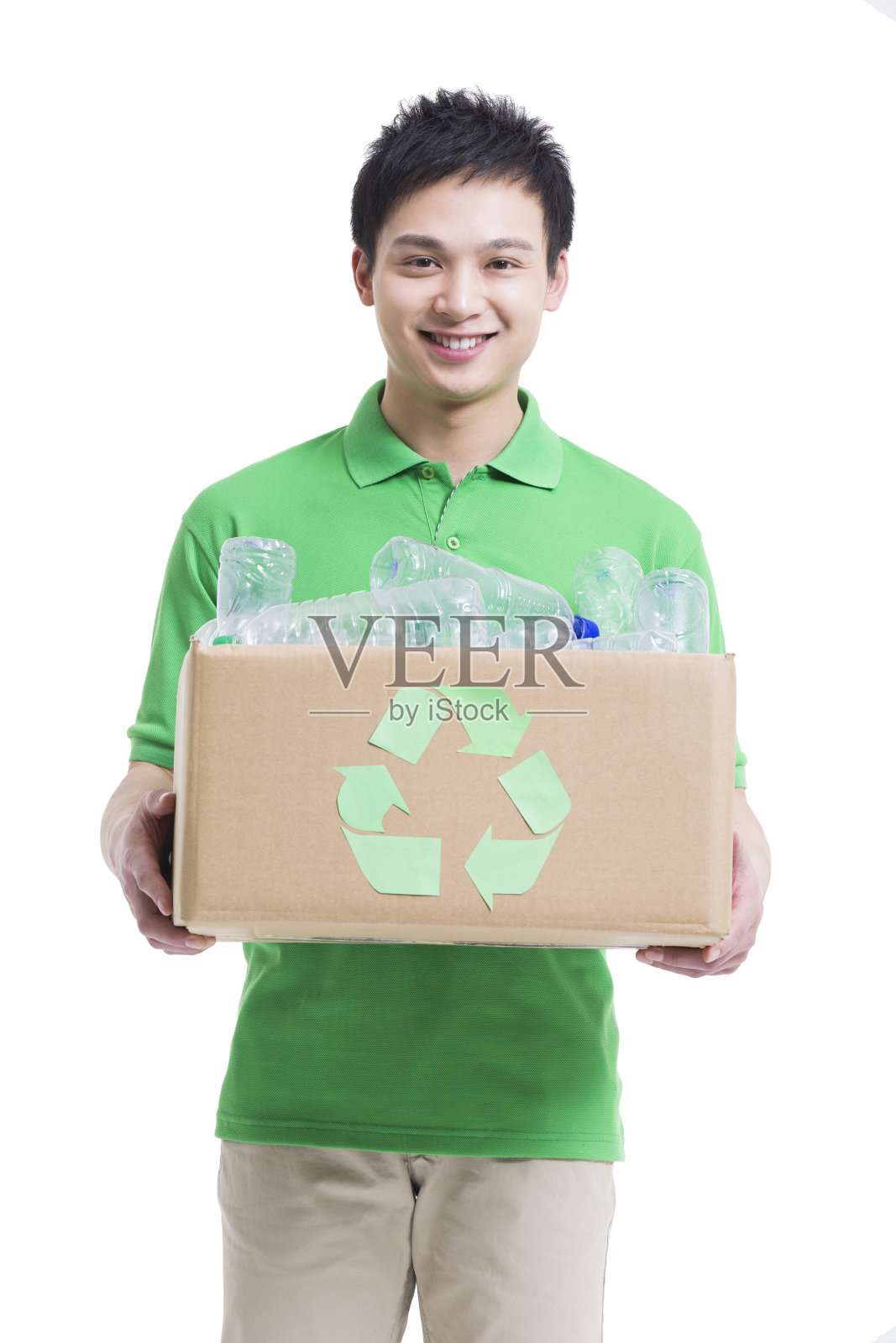 环保志愿者回收塑料瓶照片摄影图片