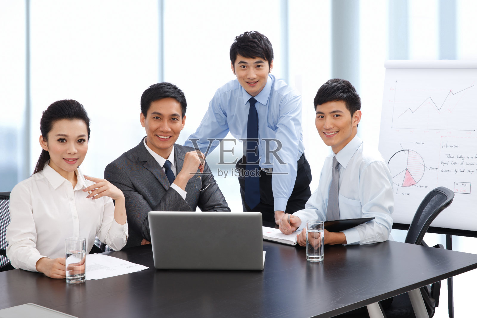 东方商务人士照片摄影图片