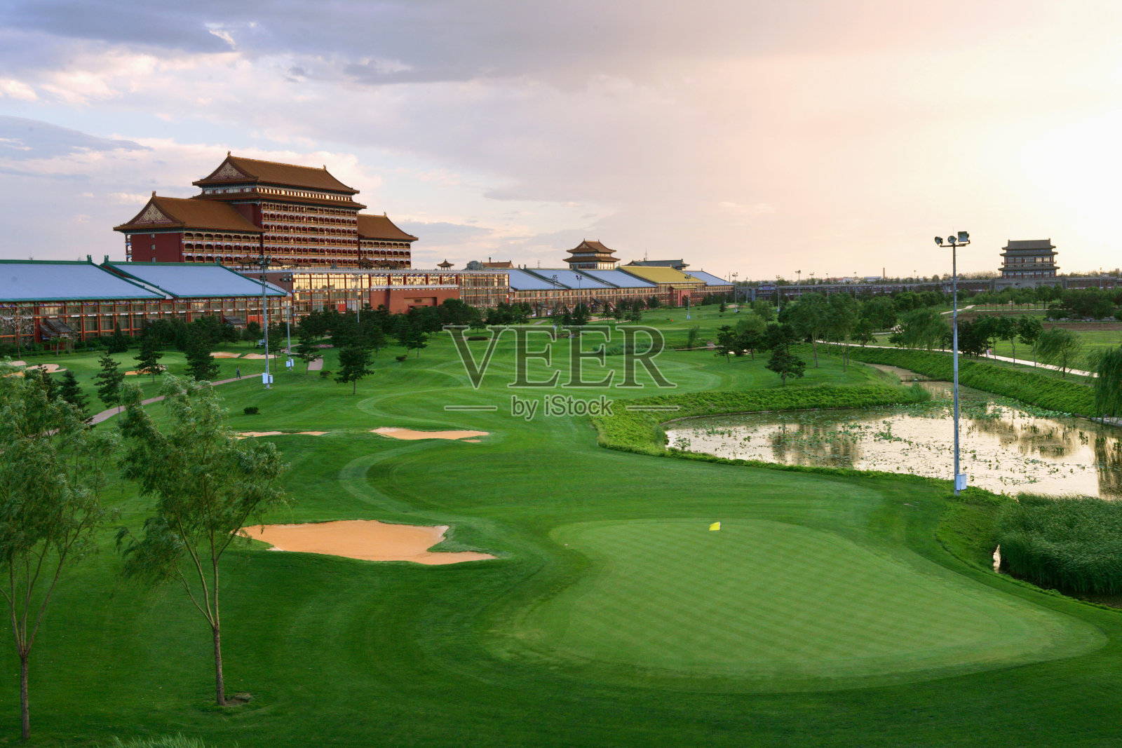 高尔夫球场照片摄影图片