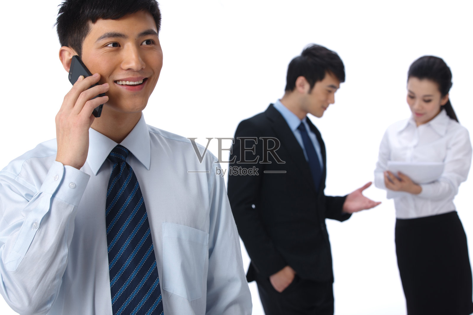 商务男人打电话照片摄影图片