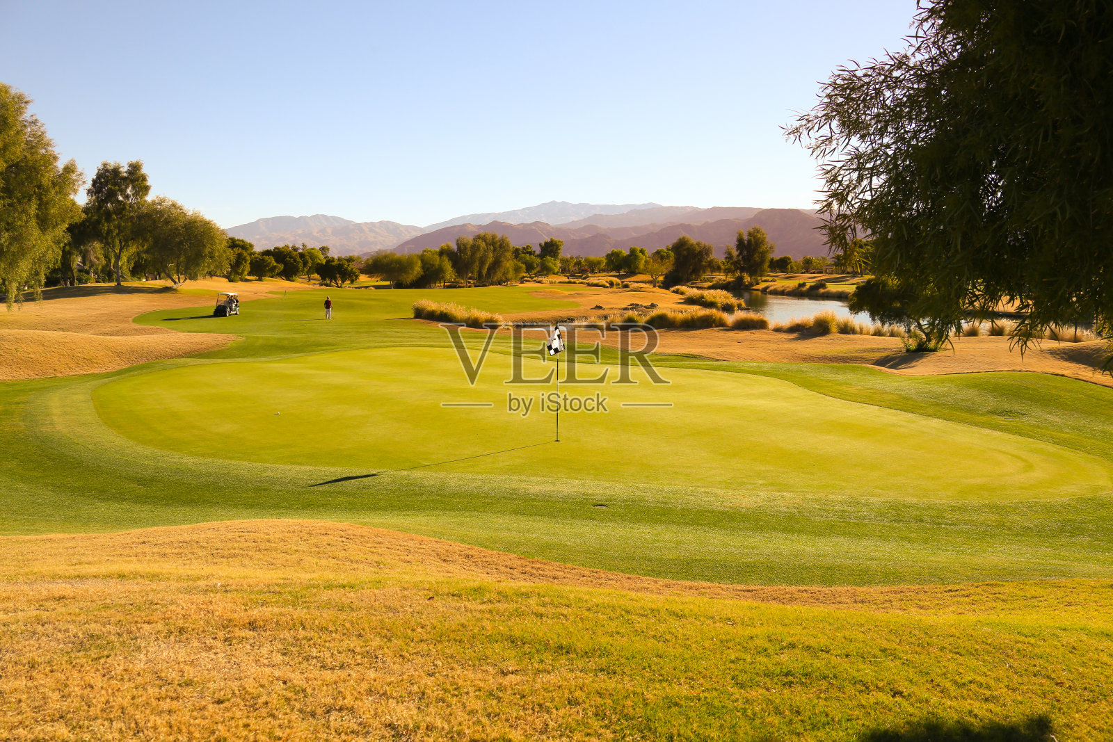 高尔夫球场照片摄影图片