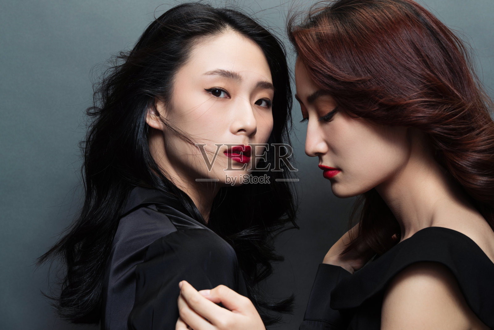 美女闺蜜肖像照片摄影图片