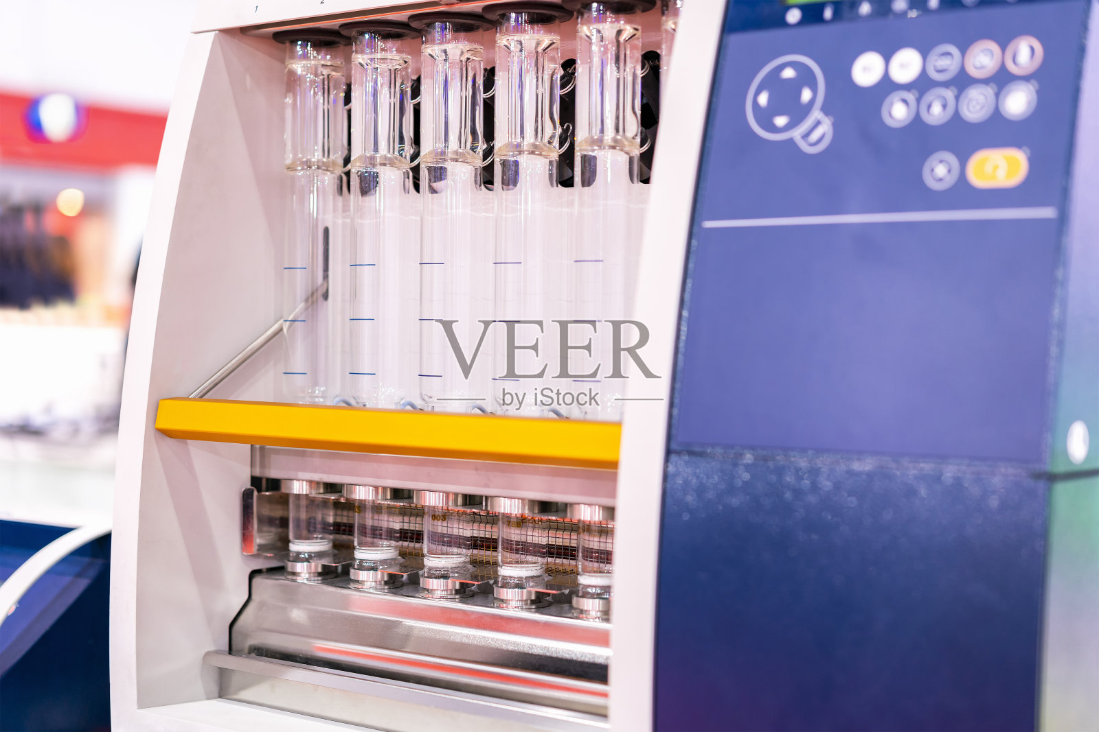 实验室先进的自动纤维分析仪器是利用滤袋技术对食品工业等进行粗、清、浓度的测定和检测。照片摄影图片