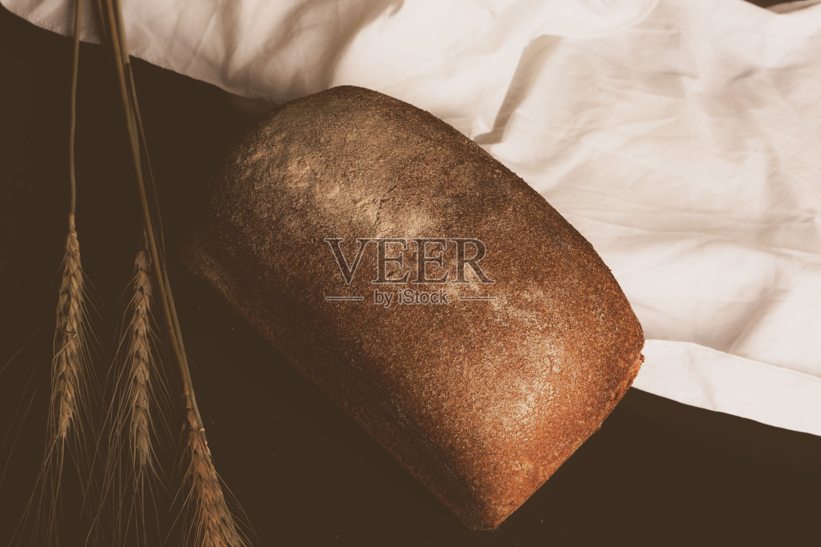 美味自然唯美的烤面包照片摄影图片