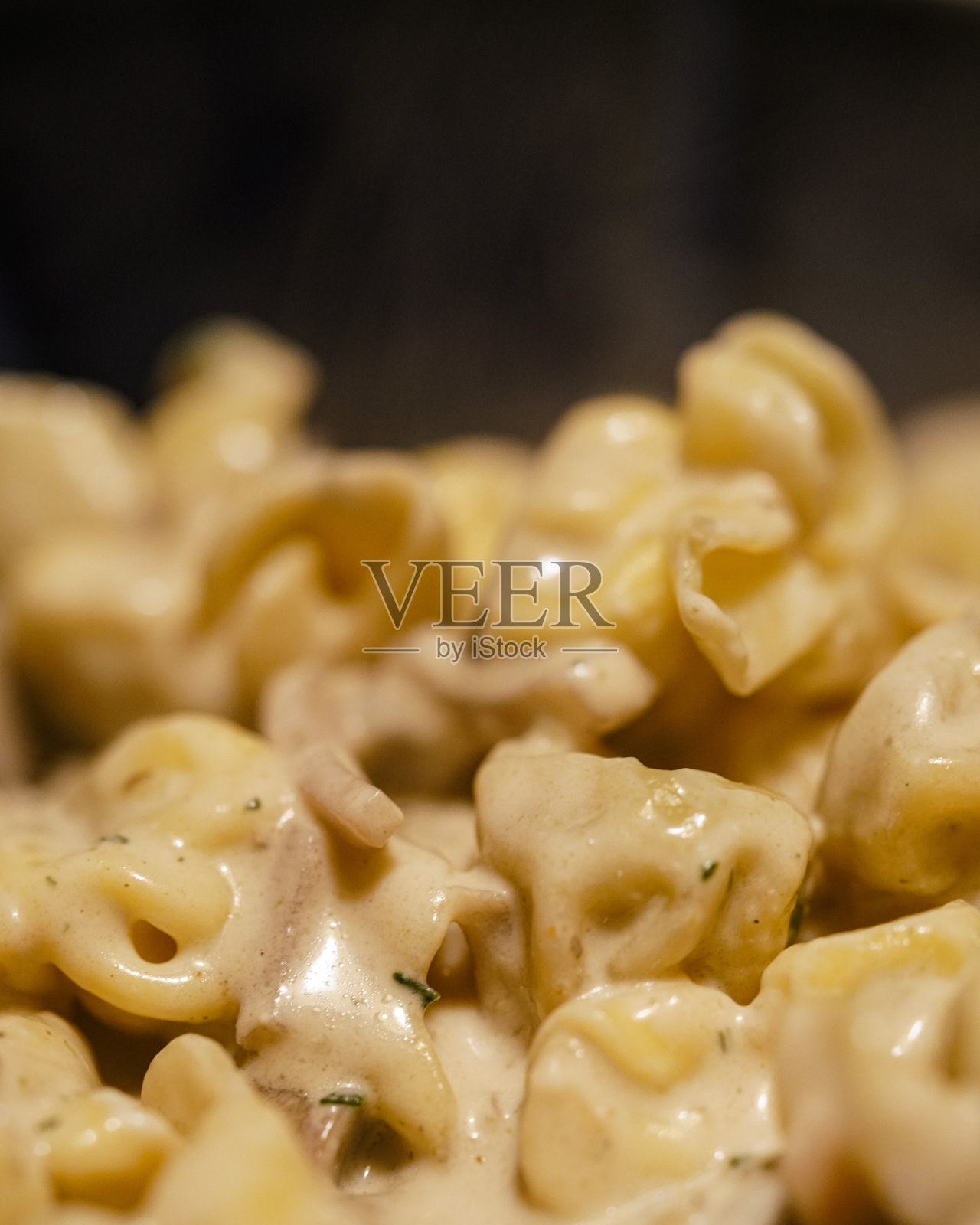 用奶油酱填充菲奥雷利照片摄影图片