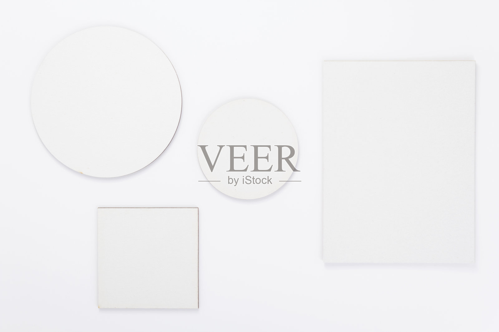 在白色背景上的抽象形状照片摄影图片