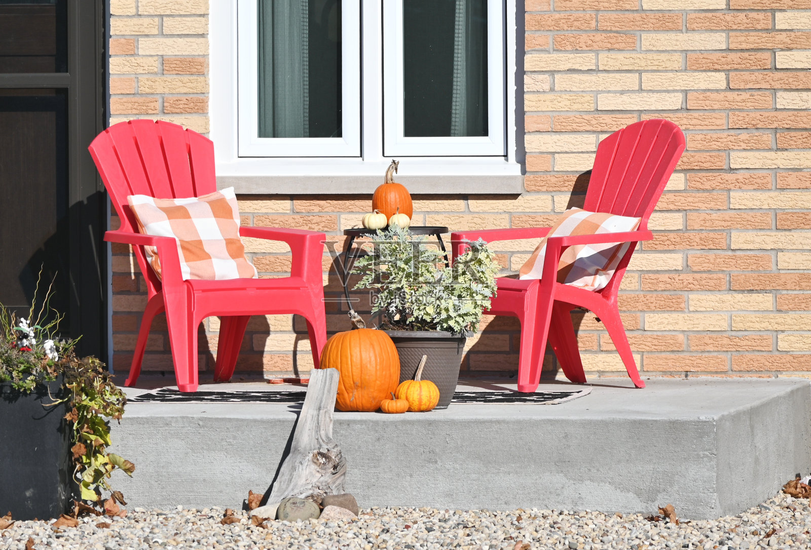 两个红色Chaird照片摄影图片