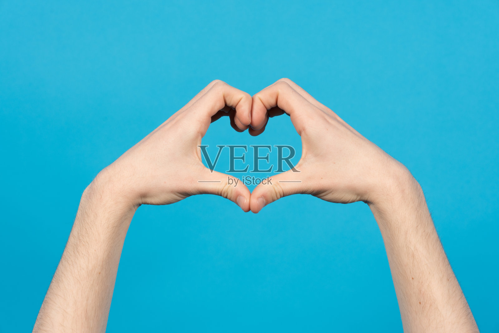 爱的标志在蓝色的背景上照片摄影图片