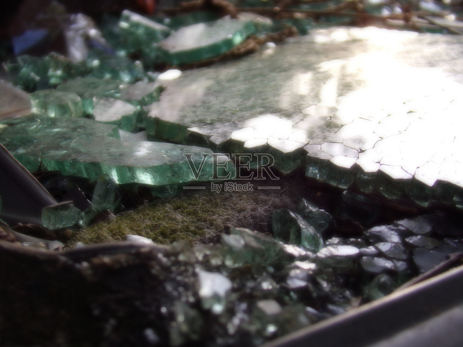 破碎的玻璃照片摄影图片