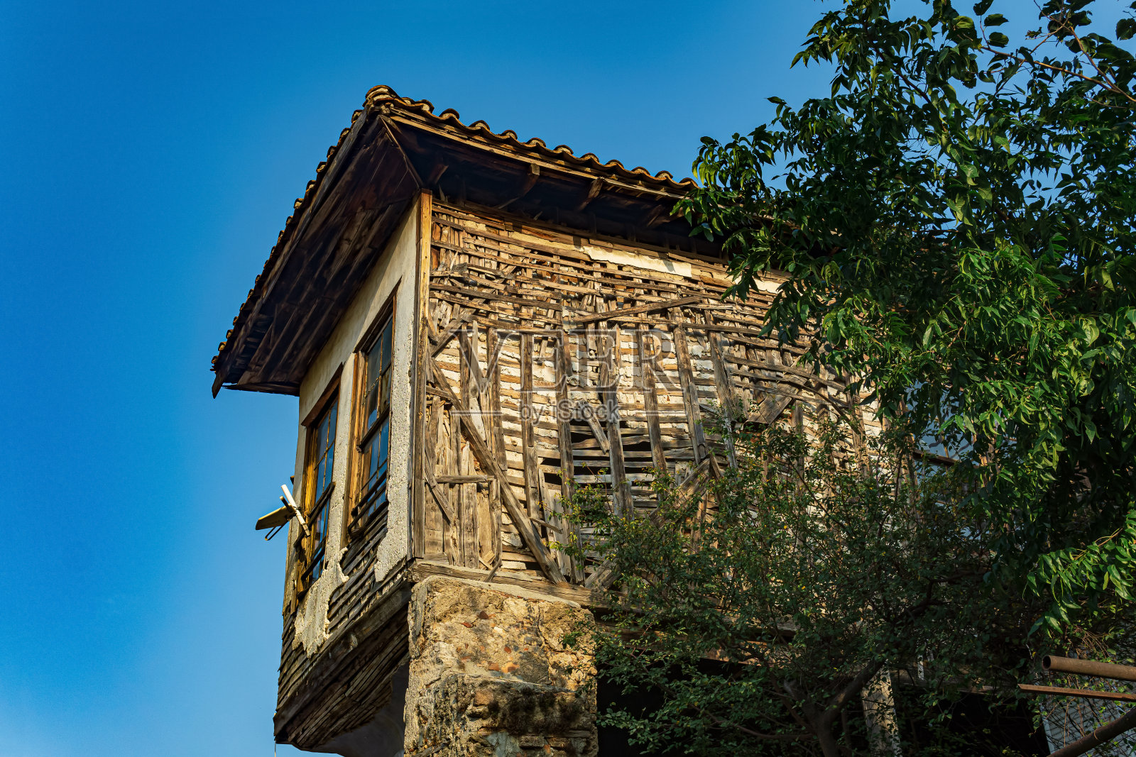 旧城区危房翻新照片摄影图片