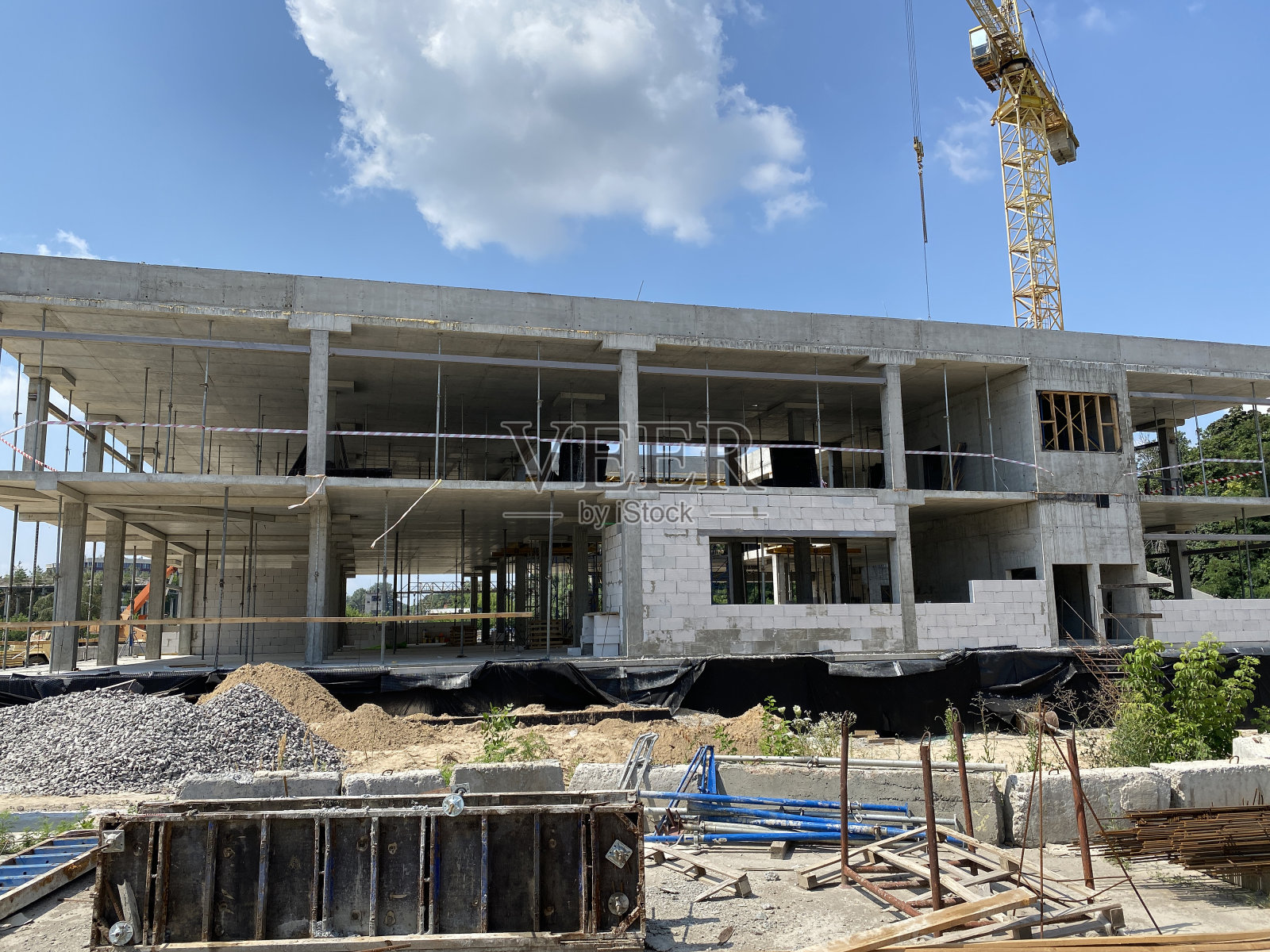 公共建筑的建造。施工过程照片摄影图片