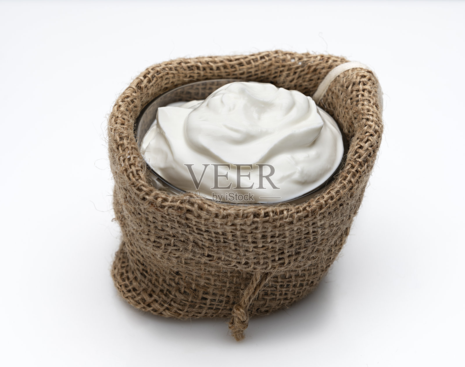 装在乡村袋里的酸奶照片摄影图片