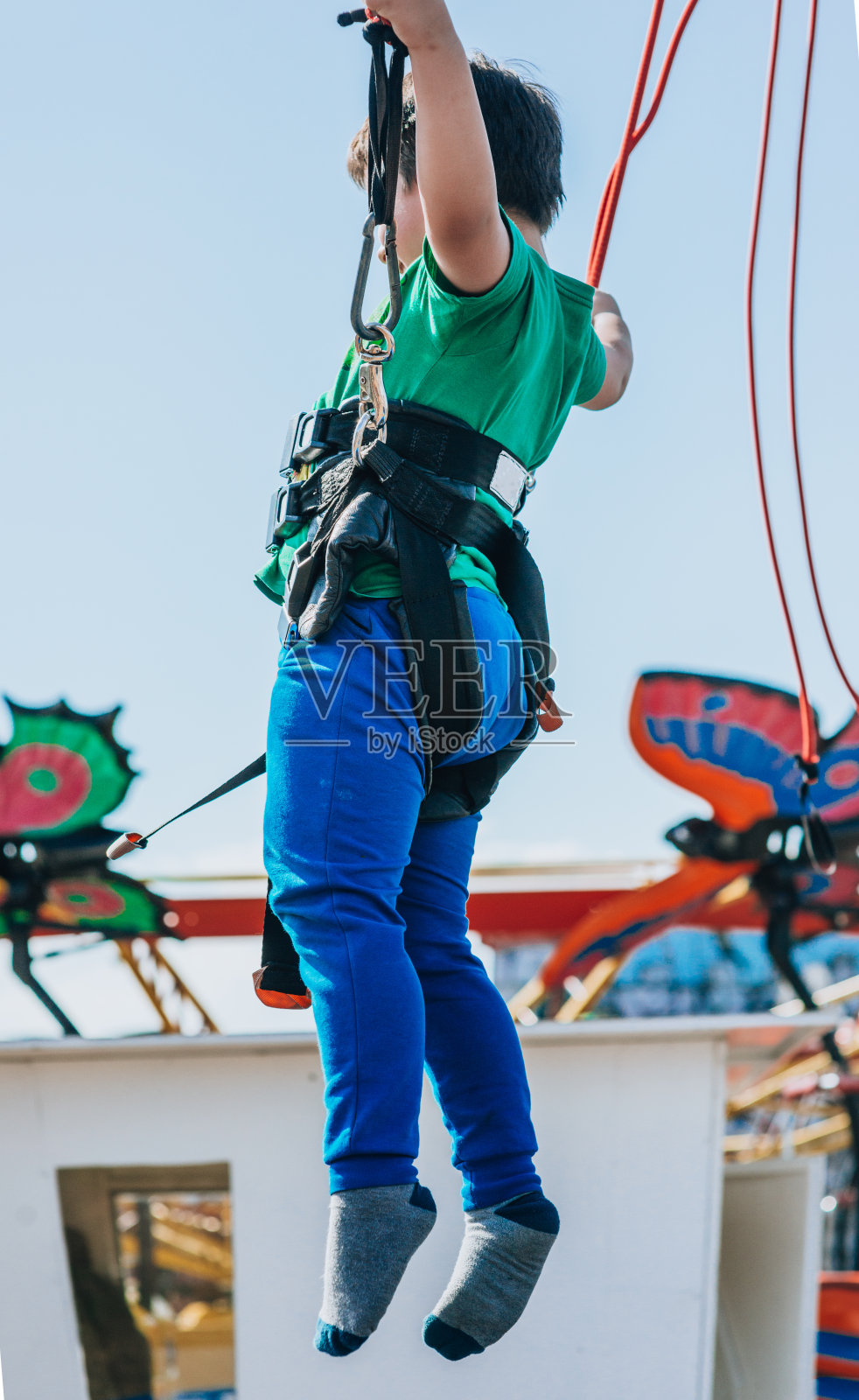 蹦极蹦床吸引力照片摄影图片