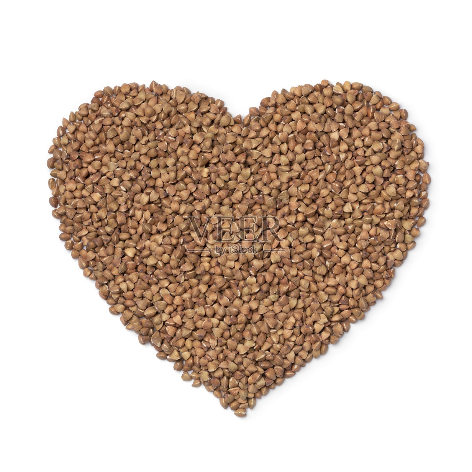 烤荞麦，白色背景上的心形照片摄影图片