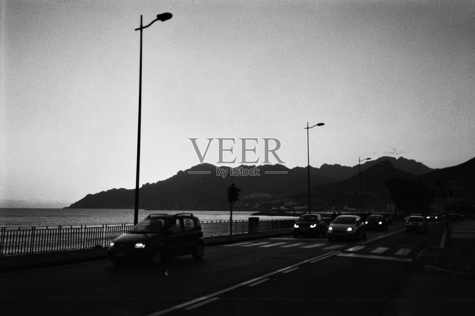 萨勒诺在日落时分照片摄影图片