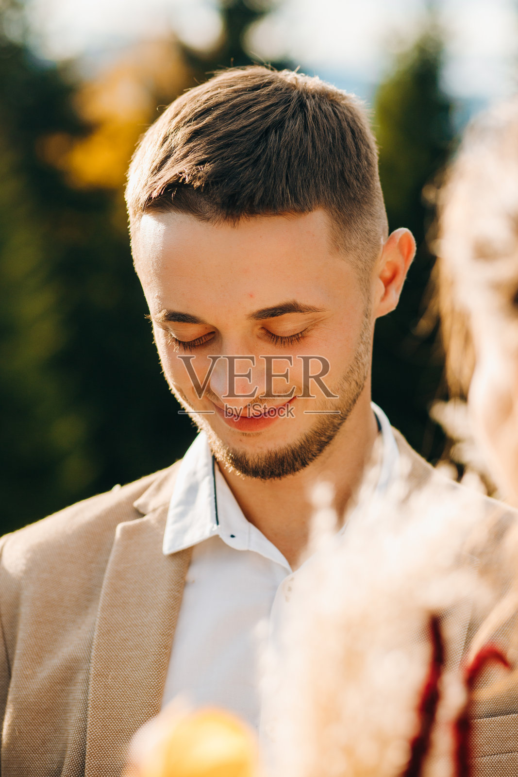 乡村风格的婚礼仪式。照片摄影图片