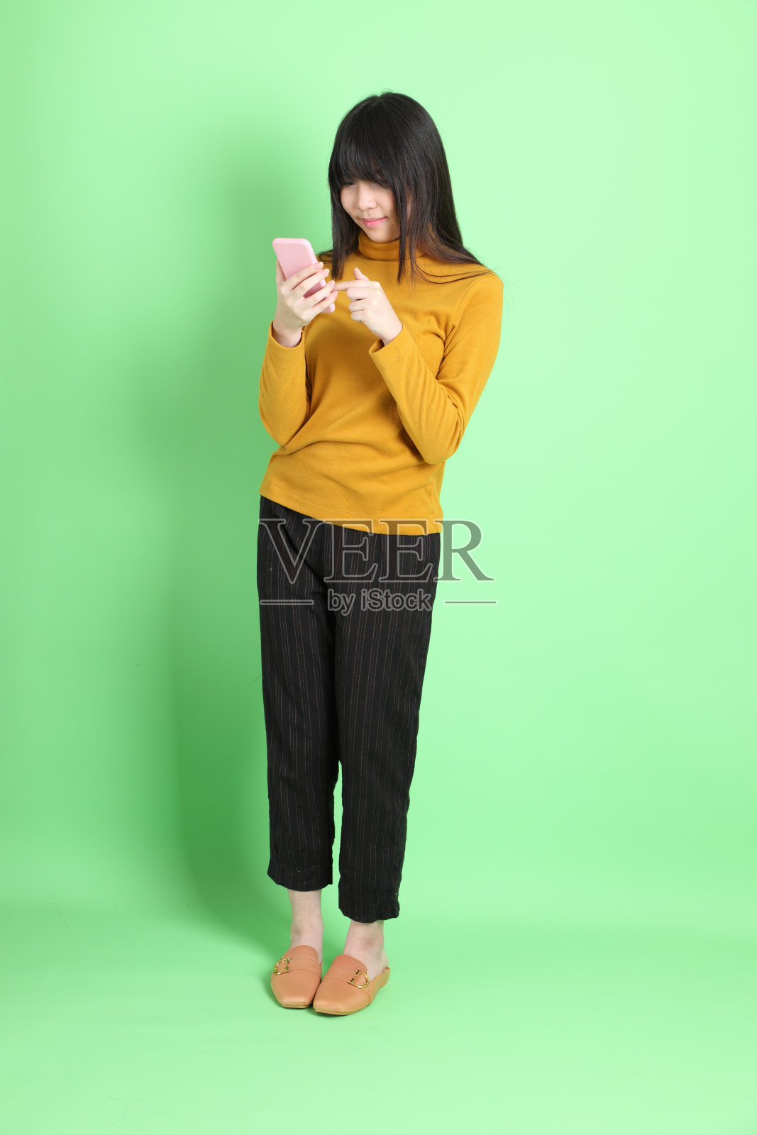 年轻的亚洲女孩照片摄影图片