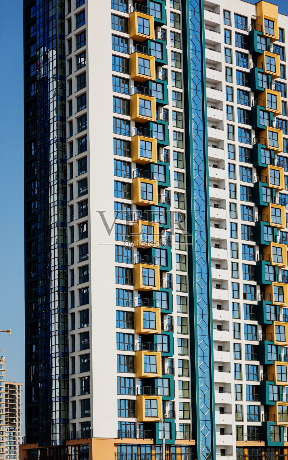 现代多层建筑的立面照片摄影图片