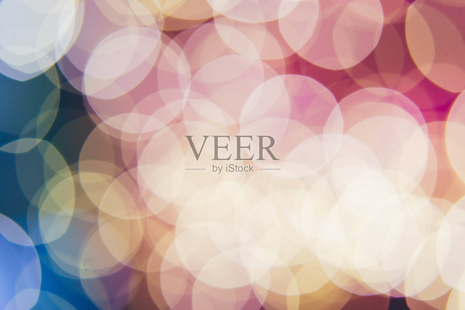 淡红色或紫色圆散景照片摄影图片