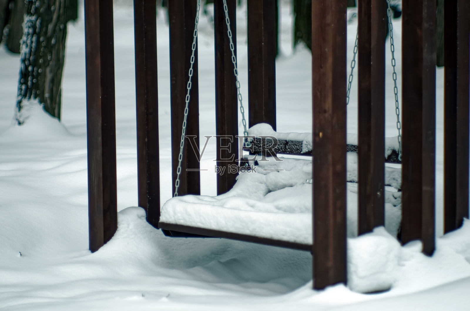 公园里的儿童游乐场照片摄影图片