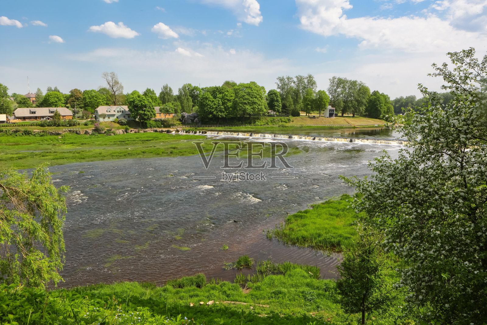 镇Kuldiga,拉脱维亚照片摄影图片