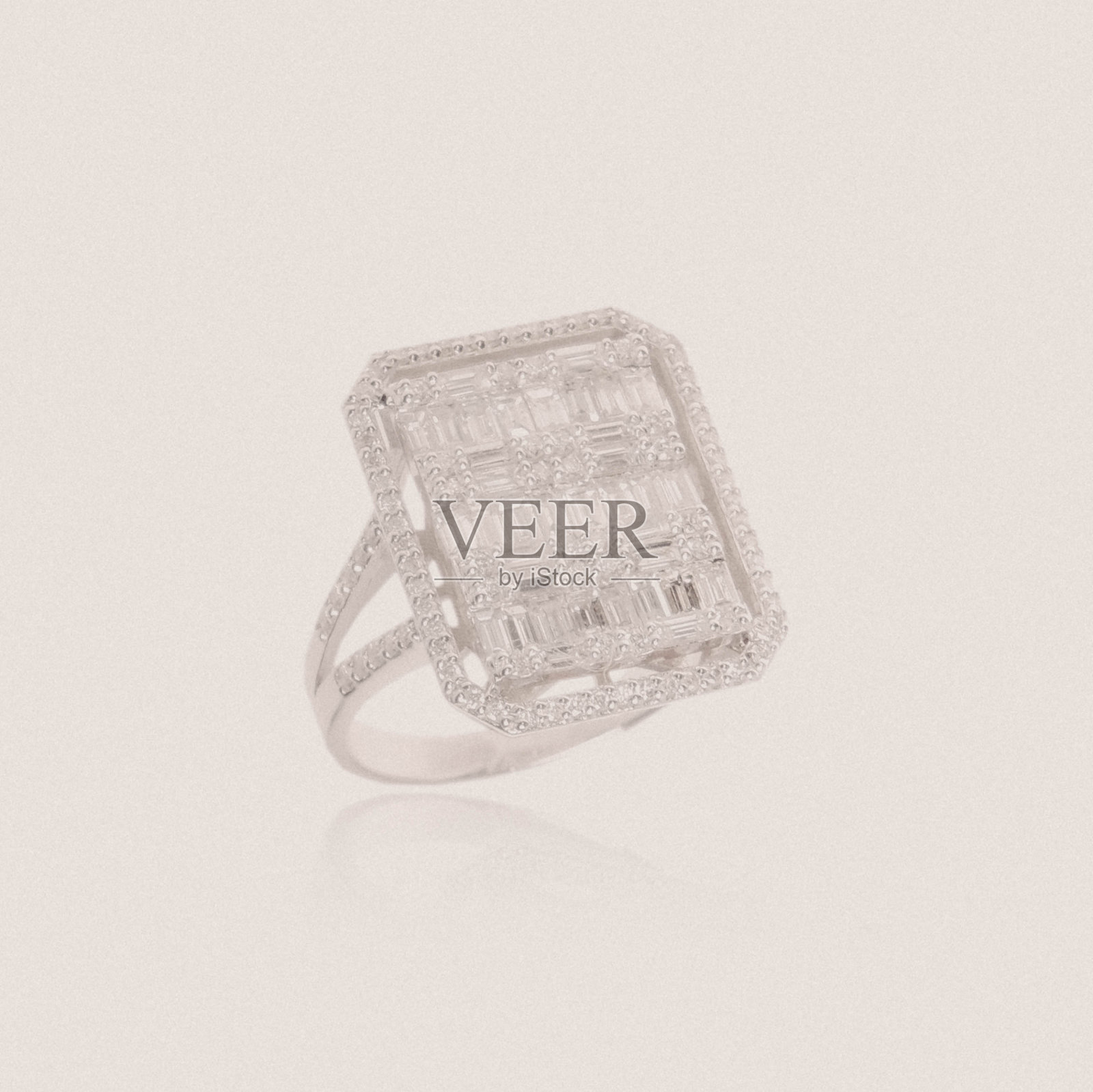 豪华黄金和钻石首饰照片摄影图片