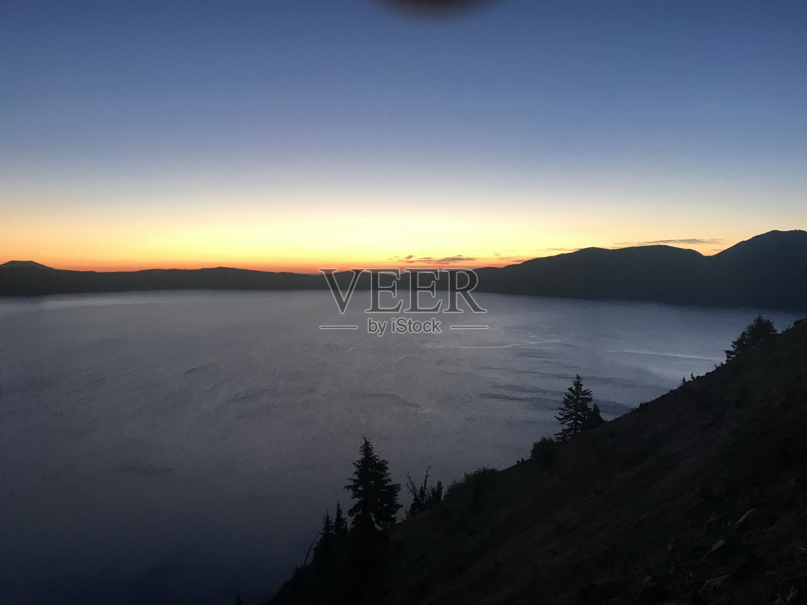 火山口湖照片摄影图片