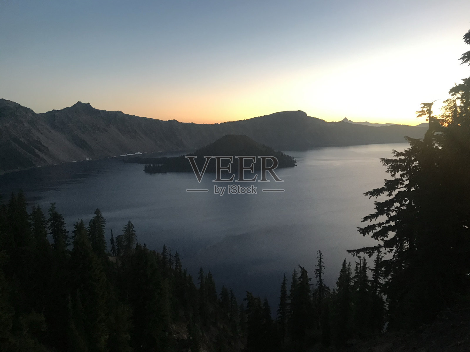 火山口湖照片摄影图片