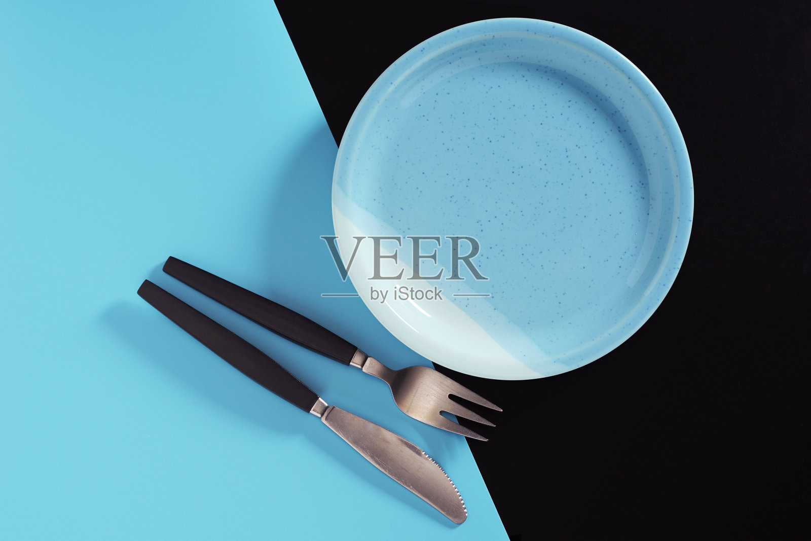 盘子和餐具照片摄影图片