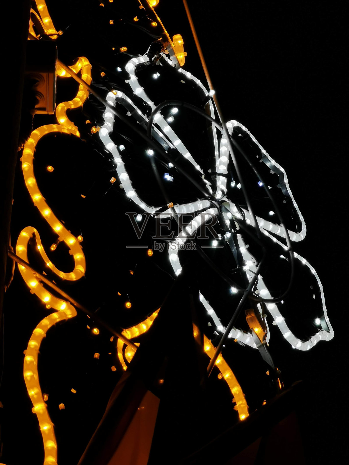 晚上照明照片摄影图片