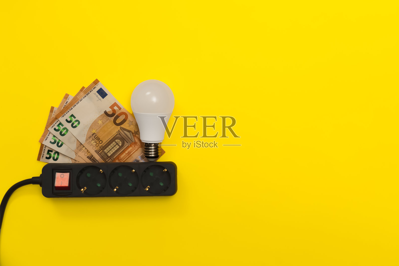 电费和昂贵能源的概念。照片摄影图片