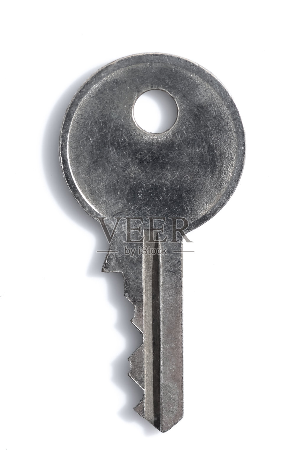 银色键孤立在白色背景上照片摄影图片