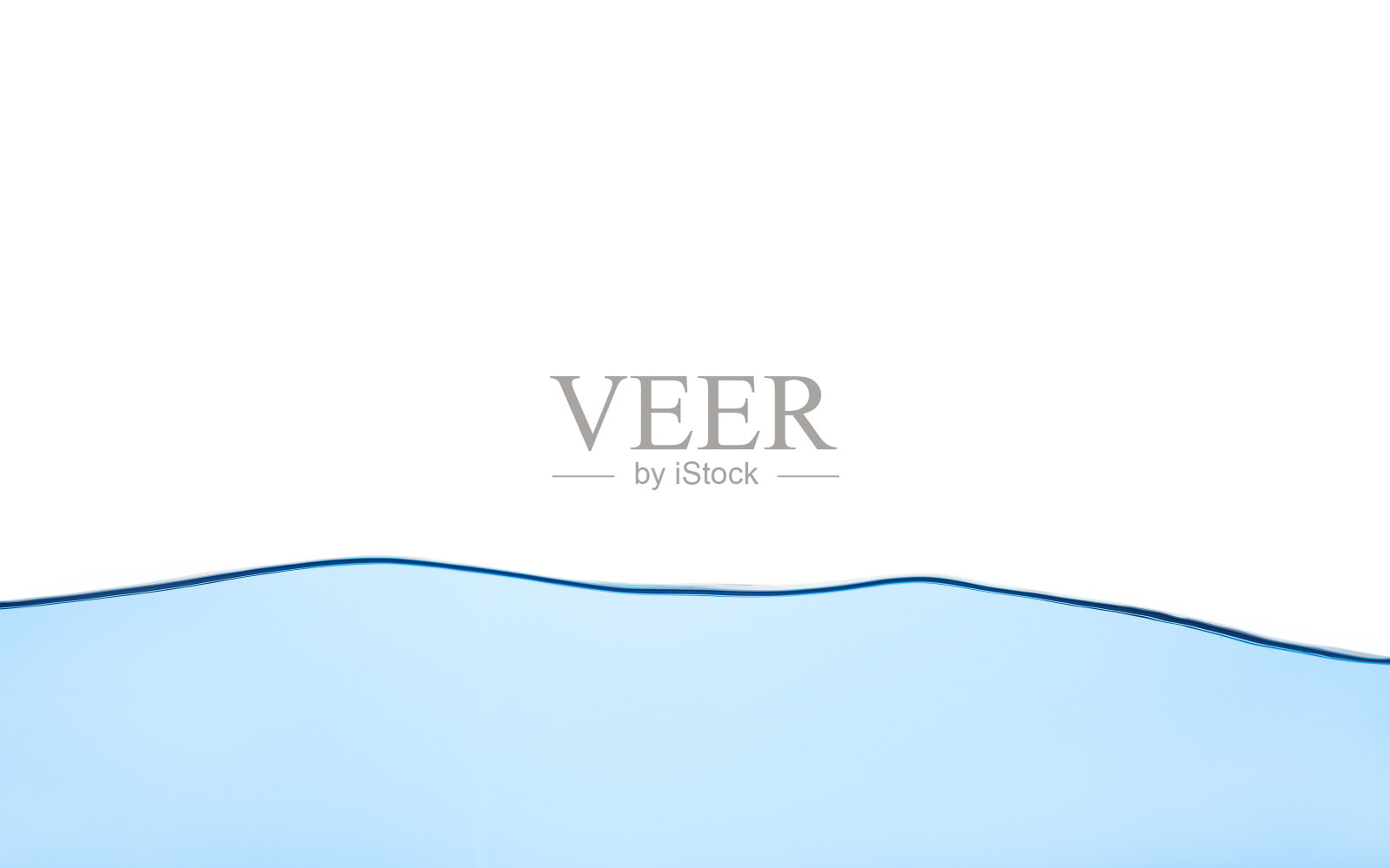 浅蓝色的水波夹杂着气泡，还有一点溅在水下照片摄影图片