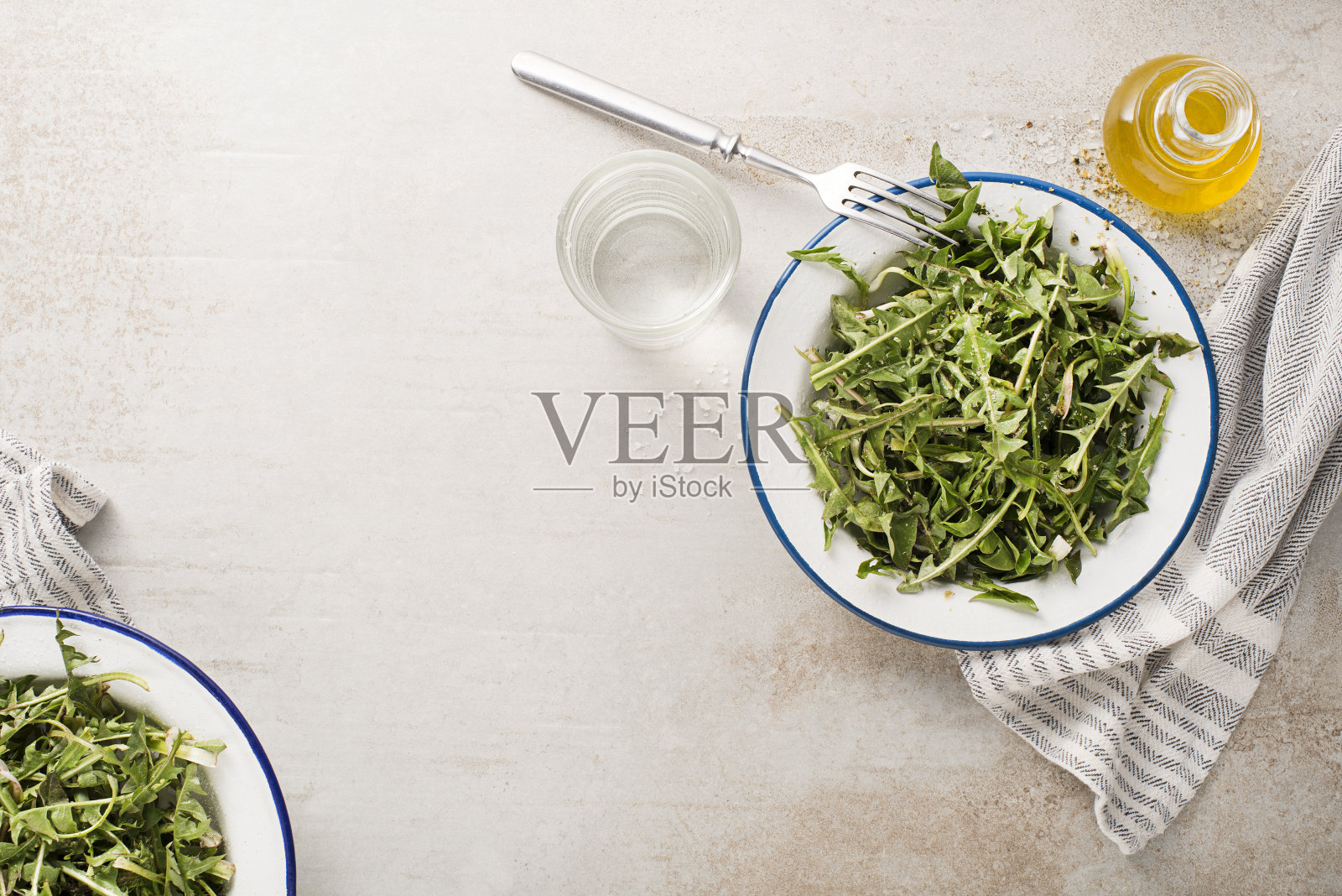 蒲公英沙拉照片摄影图片