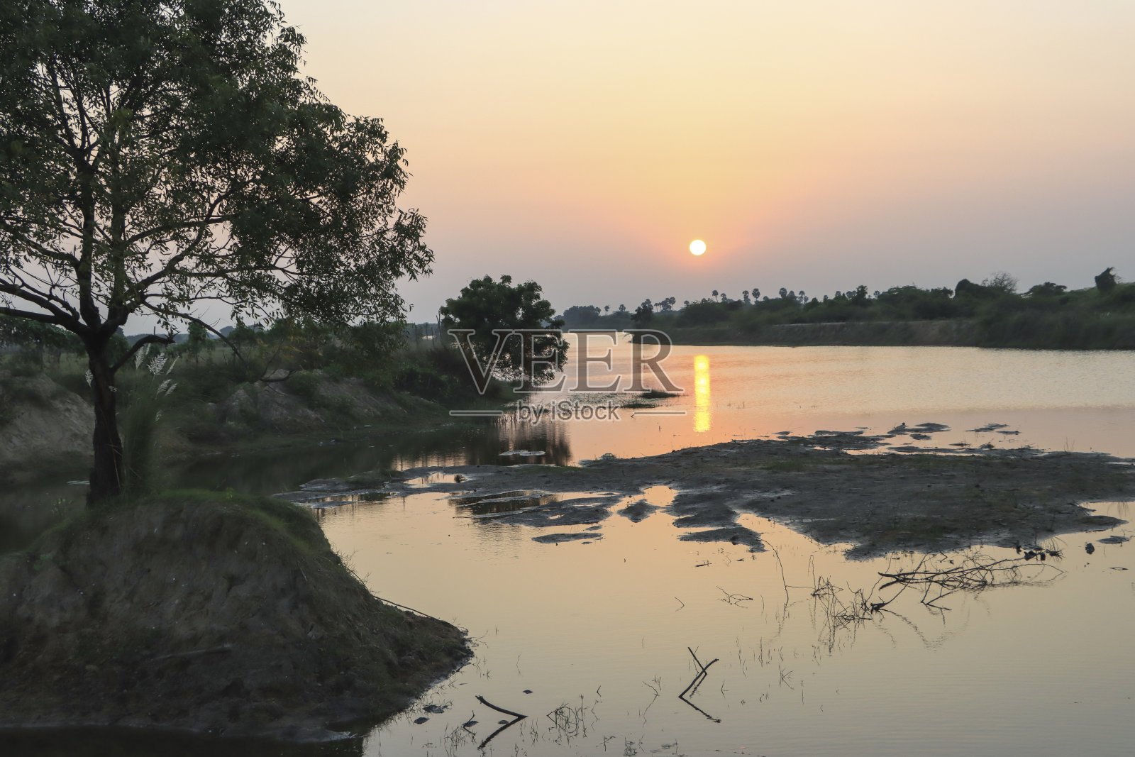 印度泰米尔纳德邦的日落照片摄影图片