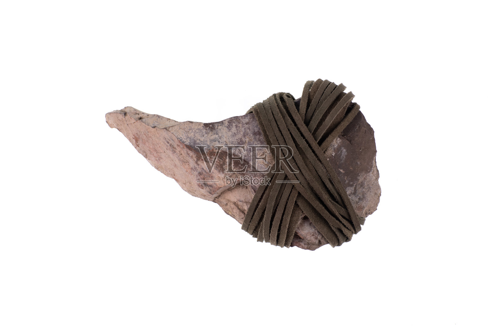 古老原始的石头孤立在白色的背景上照片摄影图片