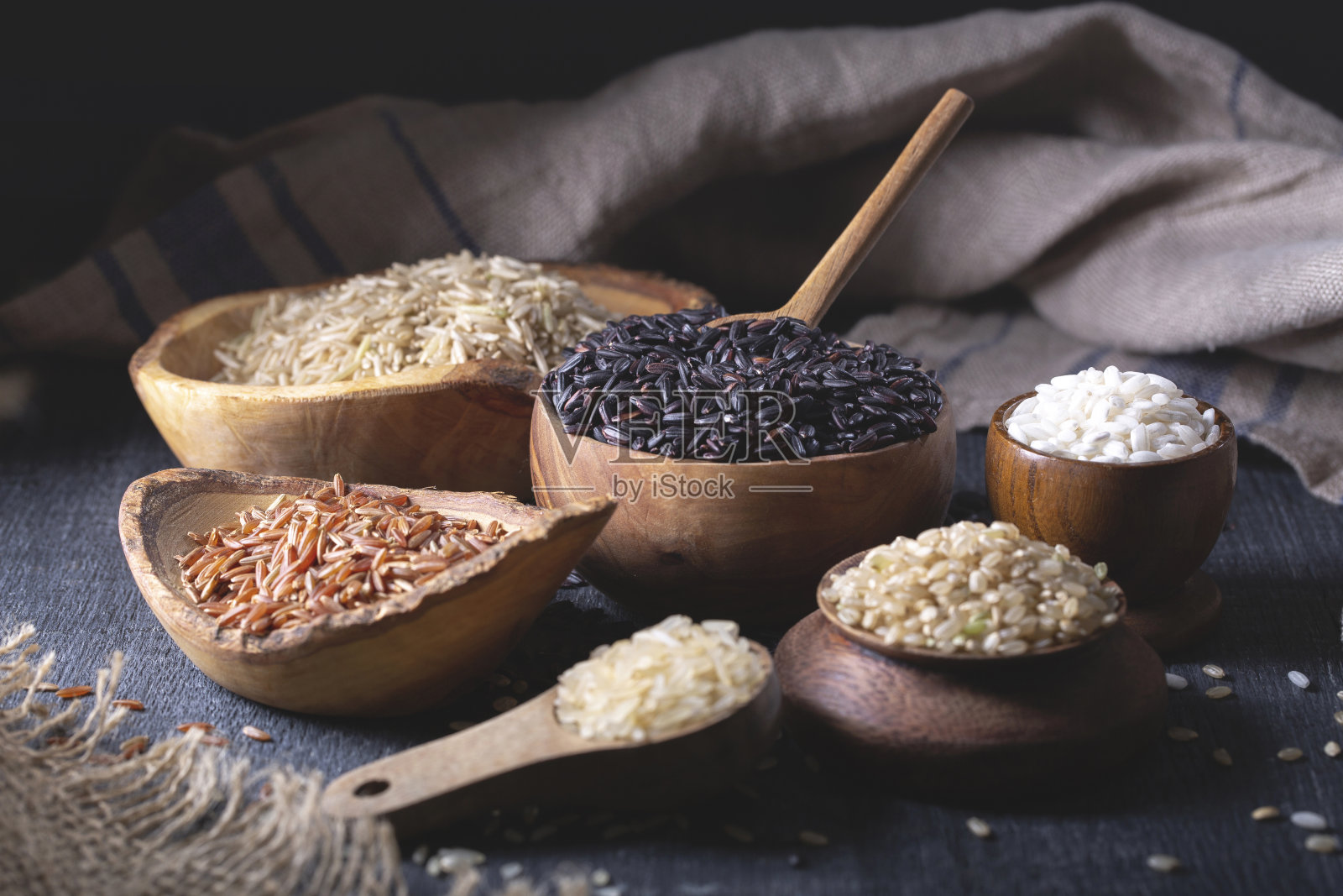 不同种类的大米照片摄影图片