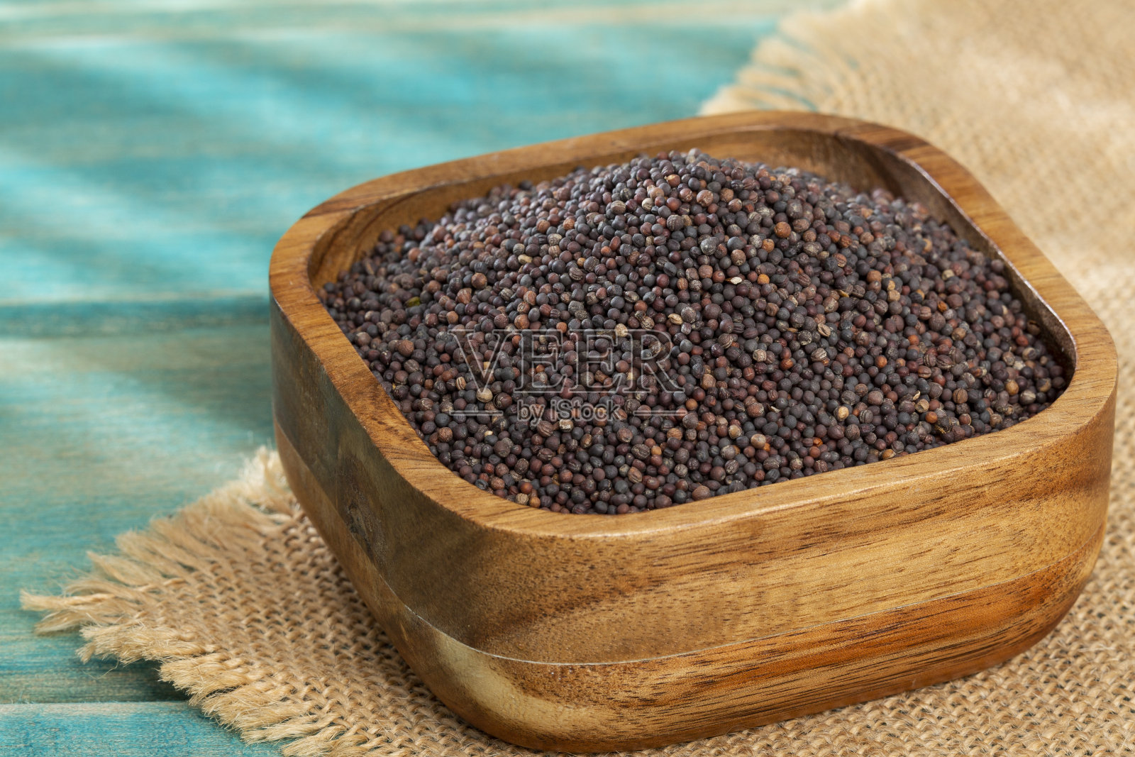 黑芸苔-黑芥菜种子或柑橘照片摄影图片