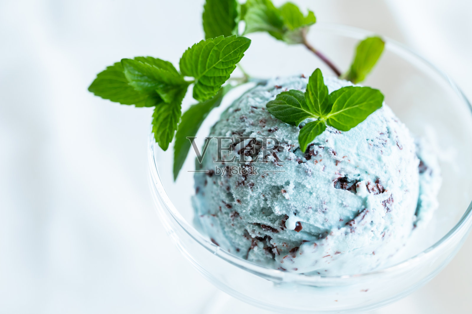 巧克力薄荷冰淇淋照片摄影图片